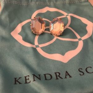 Kendra Scott Studs!